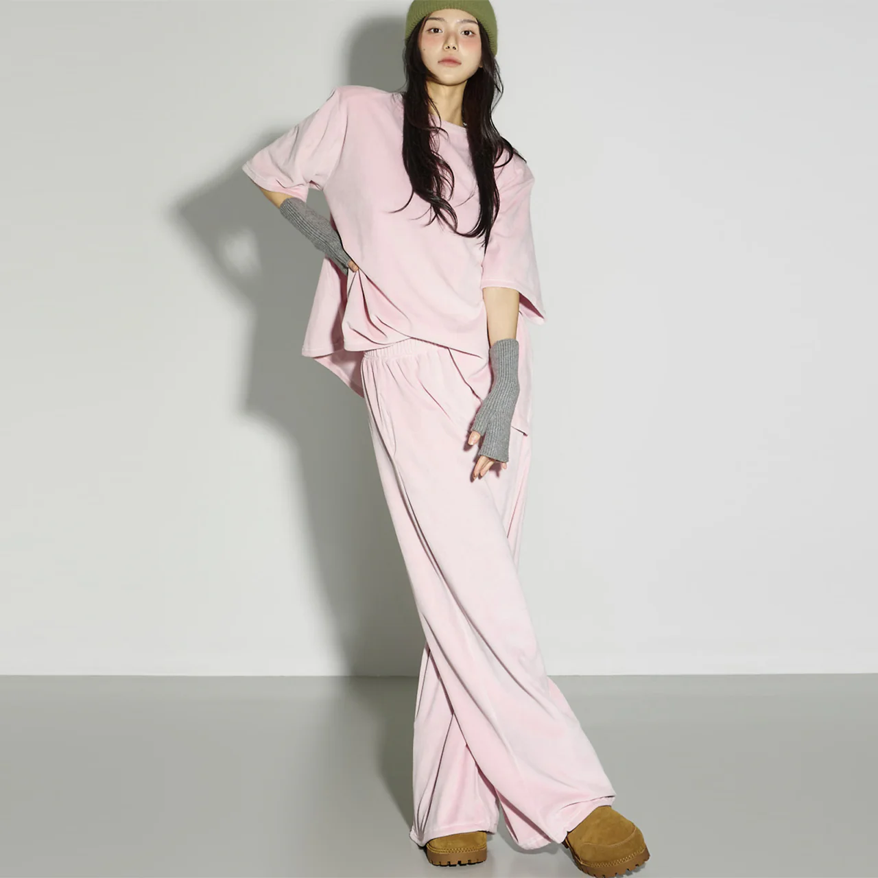 TP2296 Top and Sweat Pants Set - Image 2